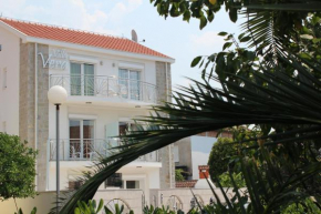 Гостиница Apartments Villa Vera  Тиват